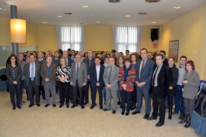 El president de la Diputació de Lleida, Joan Reñé, amb els periodistes de Lleida