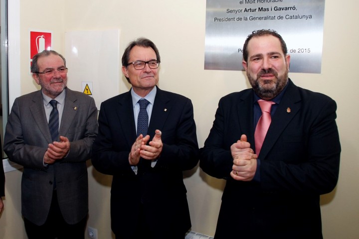 President Mas amb Reñé i alcalde de Penelles