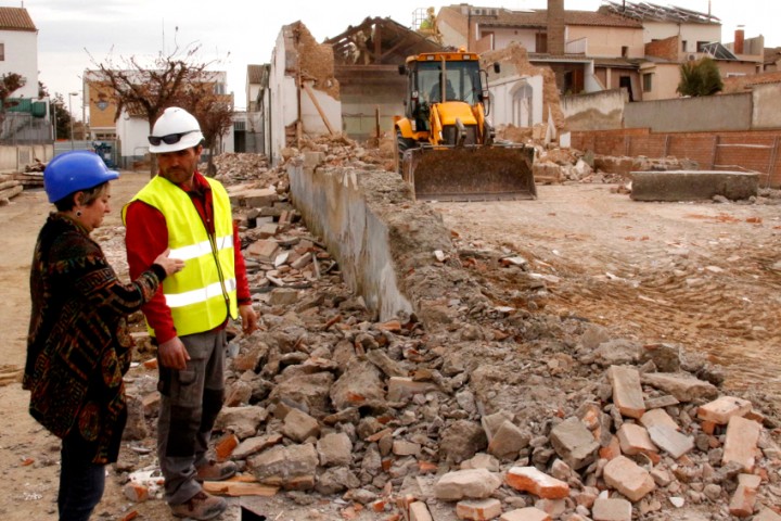 Evolució de les obres del consultori mèdic d'Ivars d'Urgell