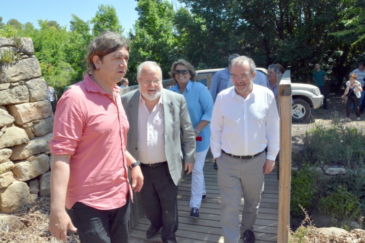 El president de la Diputació de Lleida, Joan Reñé, i el president de la Diputació de Barcelona, Salvador Esteve, han visitat aquest dimarts les finques propietat d’ambdues corporacions a Maials