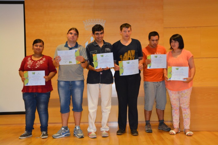 Lliurament dels certificats als alumnes de les Escoles Especials