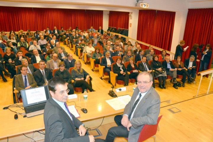 Conferència organitzada per la Diputació de Lleida amb el representant permanent del Govern de la Generalitat davant la Unió Europea, Amadeu Altafaj