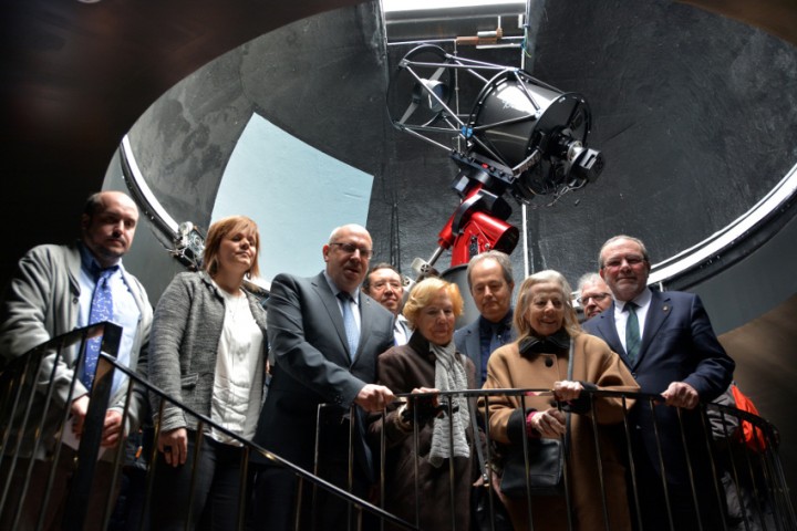 El president de la Diputació de Lleida, Joan Reñé, al bateig del nou telescopi Dra Assumpció Català del COU