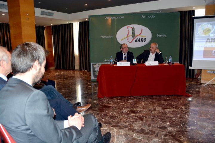 El president de la Diputació de Lleida, Joan Reñé, en la inauguració de la Jornada del 1r Premi Internacional a la millor poma Golden, que organitza JARC-COAG Lleida.